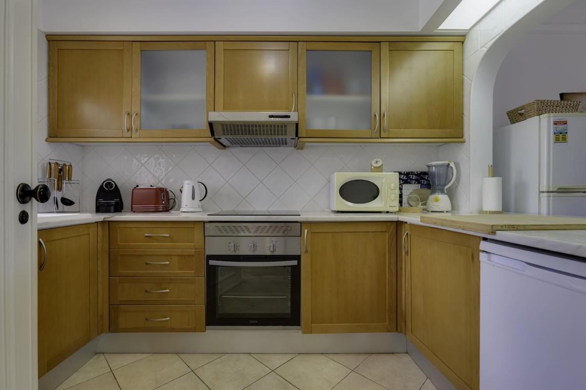 Club - 2 Bedroom Apartment, Air Conditioning And Swimming Pools Apartamento *