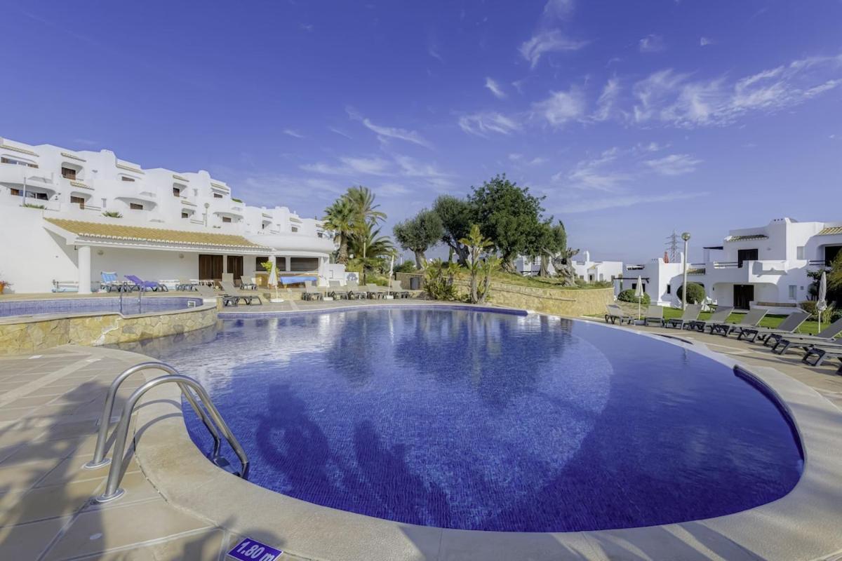 Club - 2 Bedroom Apartment, Air Conditioning And Swimming Pools Albufeira