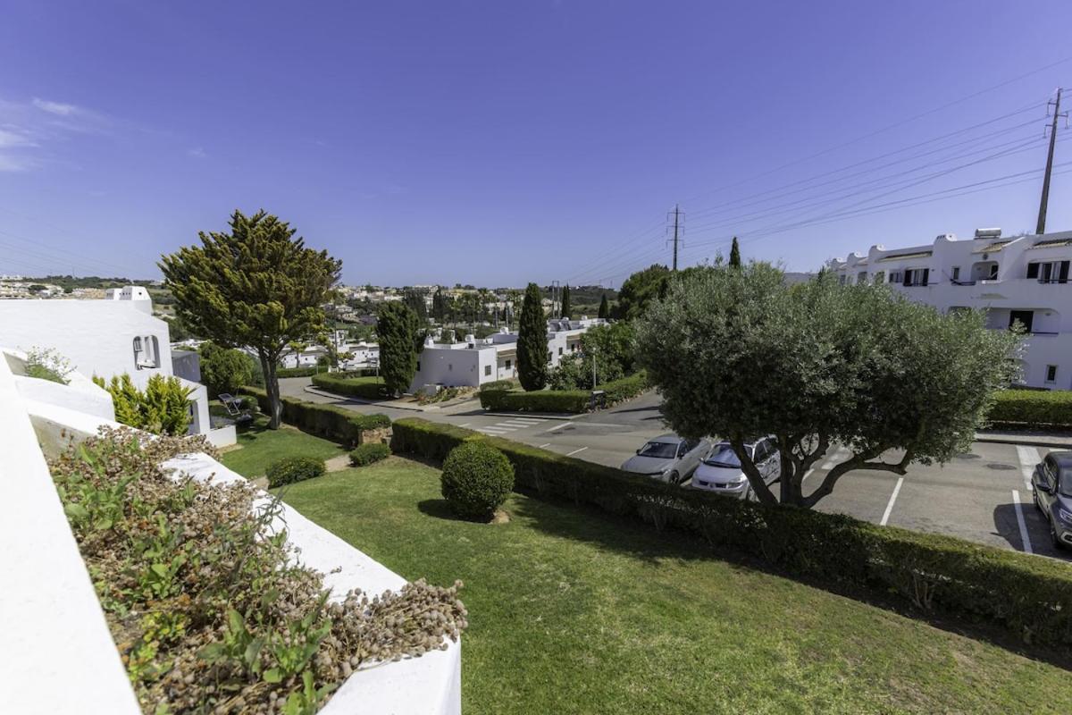 Club - 2 Bedroom Apartment, Air Conditioning And Swimming Pools *